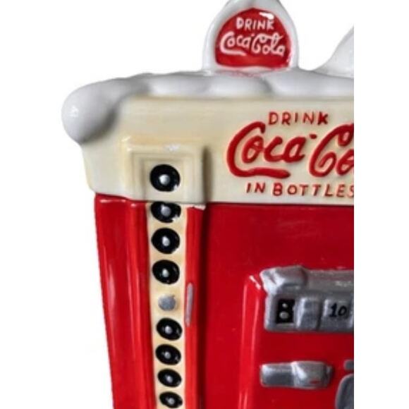 Vintage Coca Cola Polar Bear At Coke Machine Cookie Jar 417401 - Picture 3 of 15